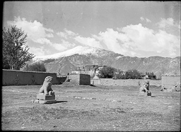 Residenz der chinesichen Ambane in Lhasa